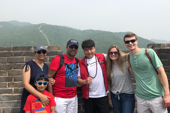 Mutianyu Great Wall All-inclusive Private Tour with Options - Buffet Lunch at Mubus Restaurant: Real Food, Not Just a Pause