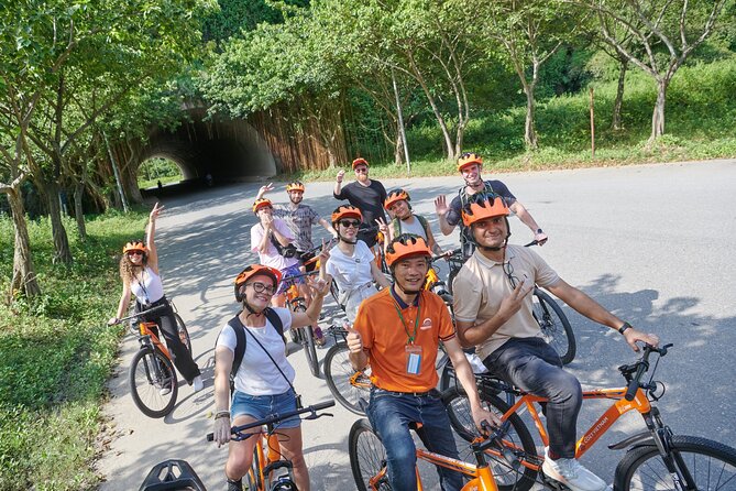 Ninh Binh Day Trip: Bai Dinh-Trang An-Mua Cave, Buffet, Boat, Bus - Small tips that make a big difference