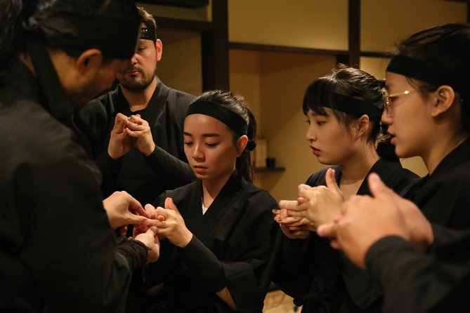 Ninja 1-hour Hands-on Lesson by Japanese master in Kyoto -Entry - The Ninja Trick House: Gimmick or Real Fun Training?
