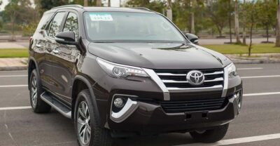 Nội Bài International Airport Private Transfer - Finding your driver: Column 10 and the domestic arrival exits