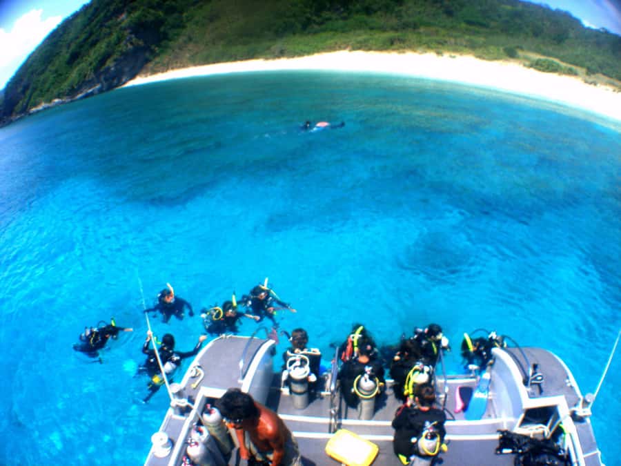 Okinawa: From Naha: Kerama Islands 1-day snorkeling tour - Naha to the Kerama Islands: why this day format feels right