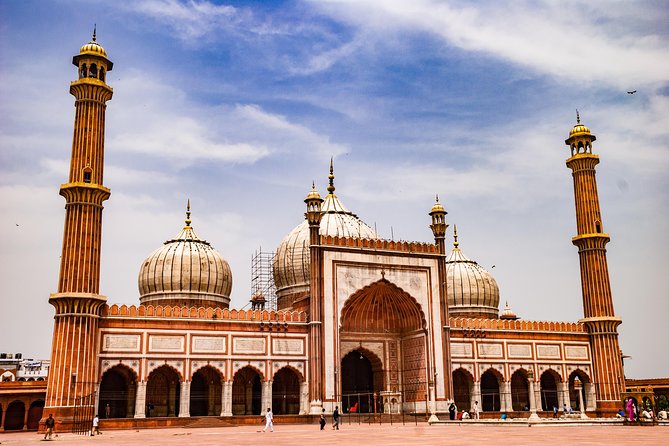 Old and New Delhi Full Day or Half Day Tour - Best of Delhi City - Humayun’s Tomb: Mughal Grandeur in a Garden Layout