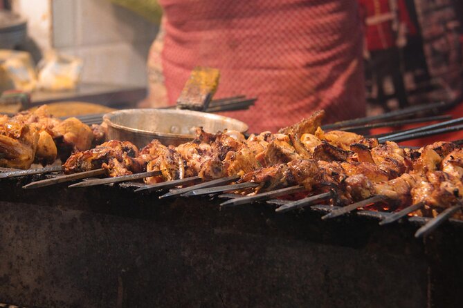 Old Delhi Street Food Tour - Guide quality, pace, and safety in real Old Delhi crowds