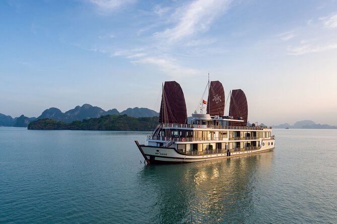 Orchid Trendy Cruises 2Days/1 Night 5 Star Cruises - From Hanoi Old Quarter to Tuan Châu Marina: The day starts, then calms down