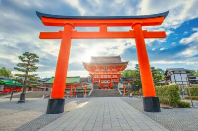 Osaka/Kyoto: Arashiyama, Nara & Fushimi Inari Shrine w/Lunch - Arashiyama Bamboo Forest: photo-friendly, but go with a plan