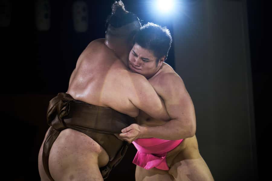 Osaka: Sumo Show & Experience w/ Optional Kimono & Hot Pot - The Sumo Show (About 35 Minutes): Learn the Rules, Then Laugh