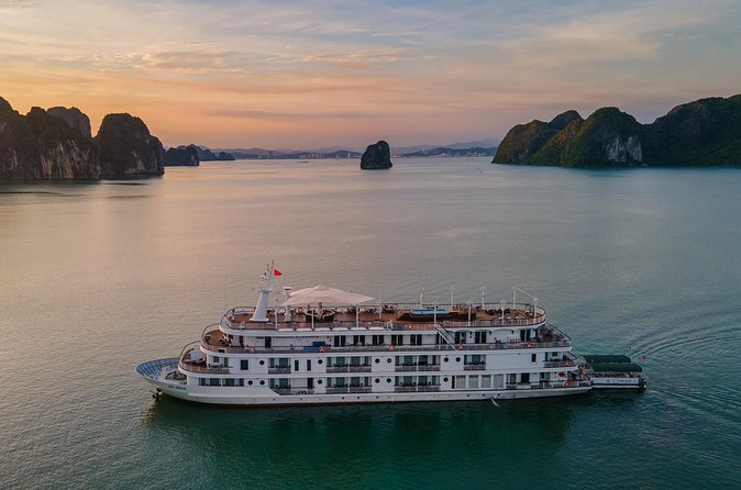 Paradise Elegance Cruise 3 days 2 nights Halong Bay Tour - Day 2 Tien Ong Cave and Cua Van floating village: caves plus living culture