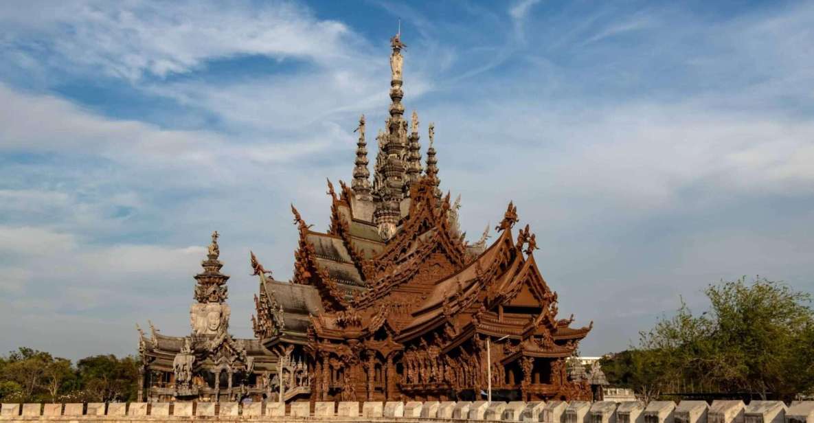 Pattaya: The Sanctuary of Truth Admission Ticket - Why Sanctuary of Truth feels different from other Pattaya sights