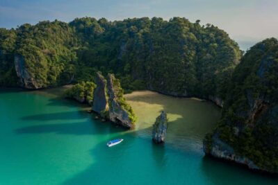 Phang Nga Bay: Early Bird James Bond & Beyond Tour - Getting there: minivan, speedboat, and staying comfortable