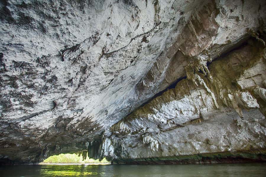 Phang Nga Bay: Early Bird James Bond & Beyond Tour - James Bond Island at dawn: the movie myth meets real crowds