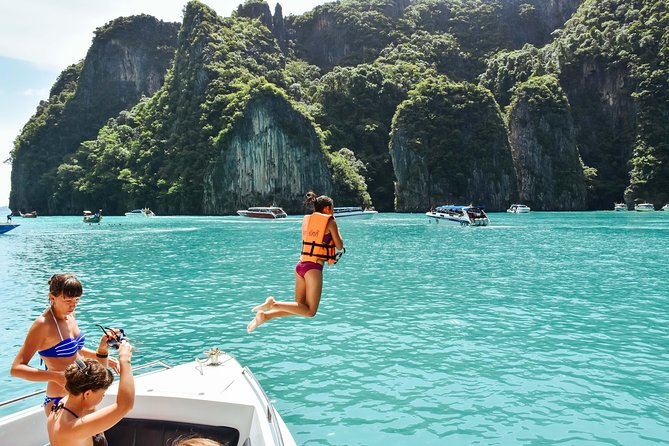 Phi Phi Islands Speedboat Day Trip from Phuket with Lunch - Phi Phi Don: lunch on the island, then snorkeling near the rocks
