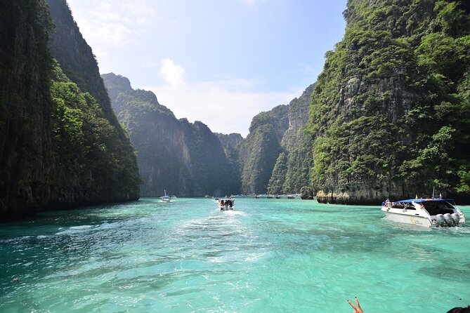 Phi Phi, Maya Bay, & Khai Islands Premium Trip from Phuket - Crowds, weather, and motion sickness planning