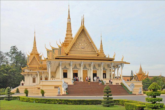 Phnom Penh Full Day Private Tour Included All Admission Tickets - Independence Square, Norodom Sihanouk, and Civic Phnom Penh