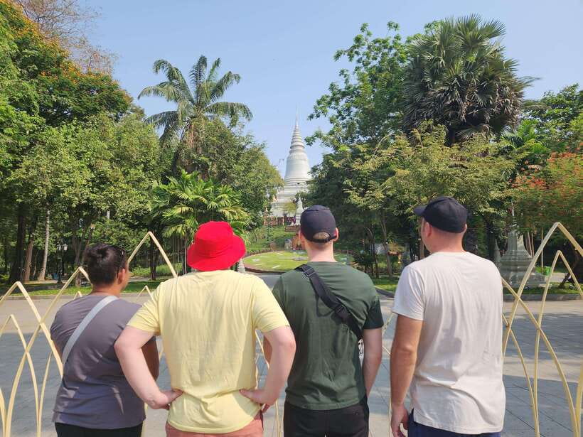 Phnom Penh: Highlights Tour Including S21 and Killing Fields - Price and value: what you pay, and what you must budget in cash