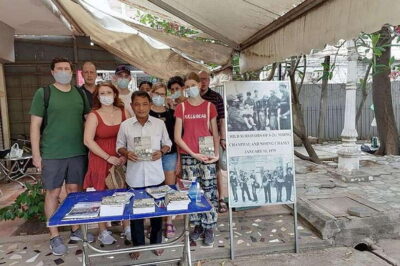 Phnom Penh: killing field & Toul Sleng genocide museum Tour - Hotel pickup, small-group comfort, and a driver who handles Phnom Penh traffic