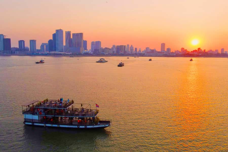 Phnom Penh: Sunset Cruise with Unlimited Beer &Fruit platter - Why the Phnom Penh Sunset Feels Worth It