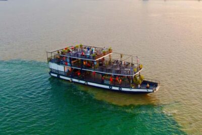 Phnom Penh: Sunset Cruise with Unlimited Beer &Fruit platter - What You’ll See From the Water: Palace Views and Riverbank Life