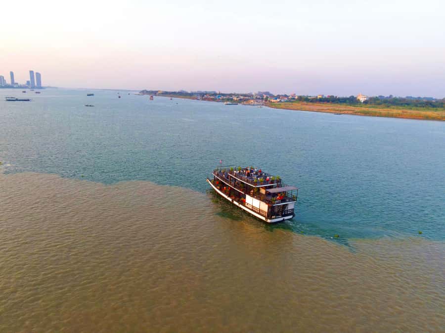 Phnom Penh: Sunset Cruise with Unlimited Beer &Fruit platter - Who This Sunset Cruise Fits Best (and Who Might Skip It)