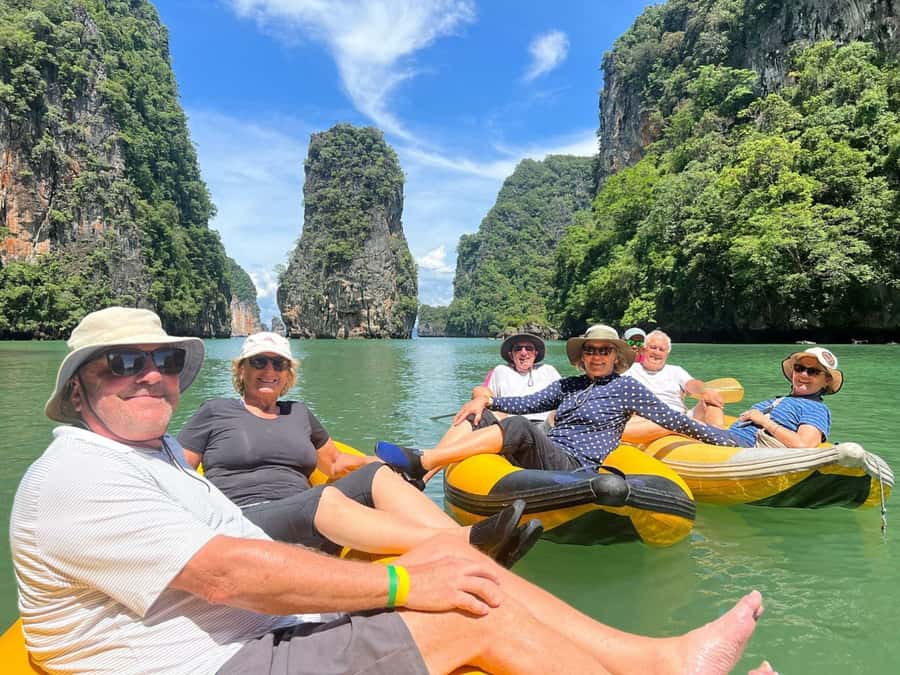 Phuket: 7 Wonders of Phang Nga Bay 6-Islands Tour - Panyee Island floating-village lunch: food plus atmosphere