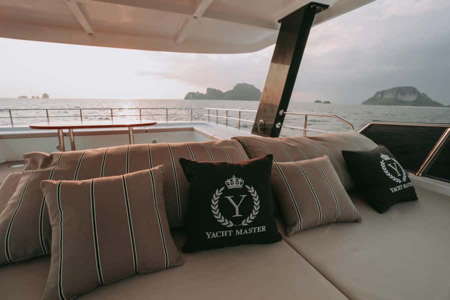 Phuket: James Bond Island and Phang Nga Bay by Premium Yacht - Hong Island canoeing: caves and lagoons where the guide does the hard work