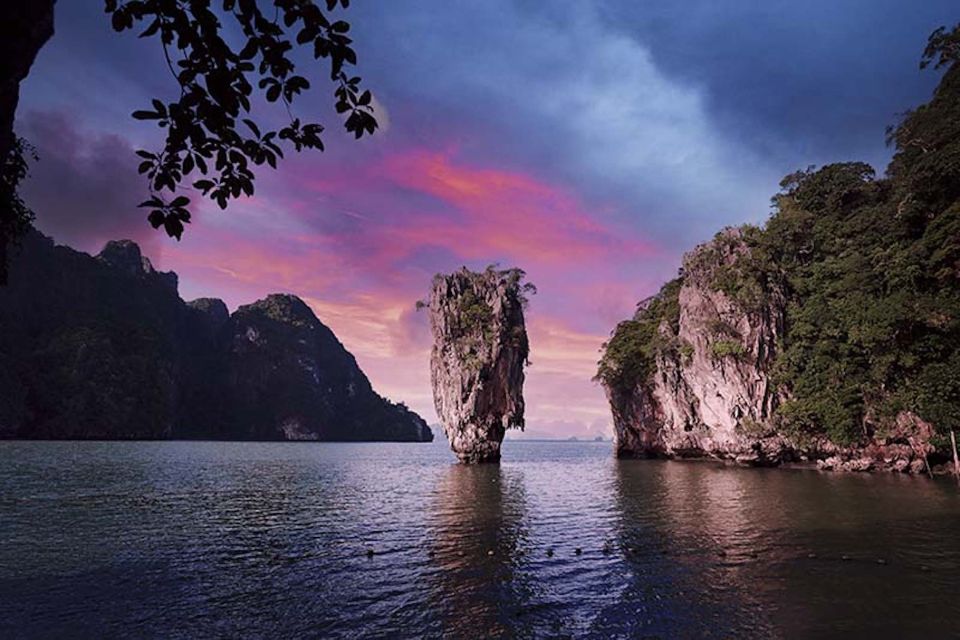 Phuket: Phang Nga Bay Twilight Kayaking Tour with Meals - Meals onboard: Thai buffet dinner and lunch that don’t feel like filler