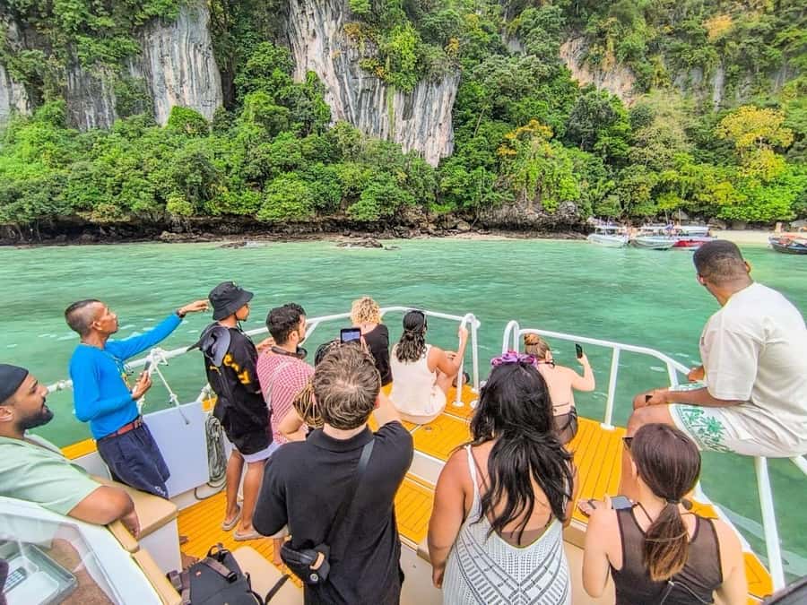 Phuket: Phi Phi, Bamboo & Maithon by Premium Speed Catamaran - Viking Cave snorkeling + clear kayak (about 1 hour): best water time of the day