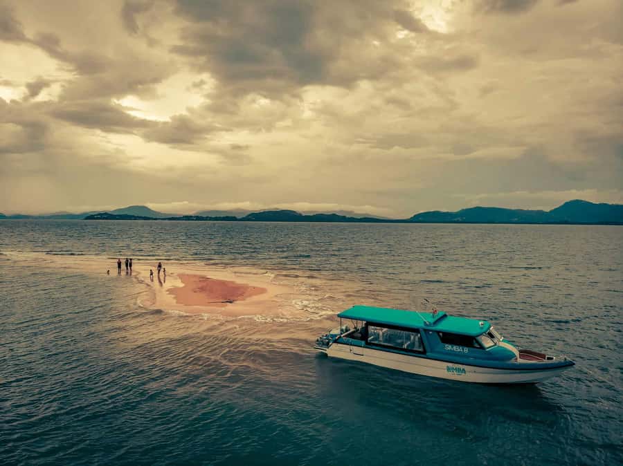 Phuket: Phi Phi Island Sunrise Group Speedboat Tour - Sunrise speedboat from Phuket: the real value