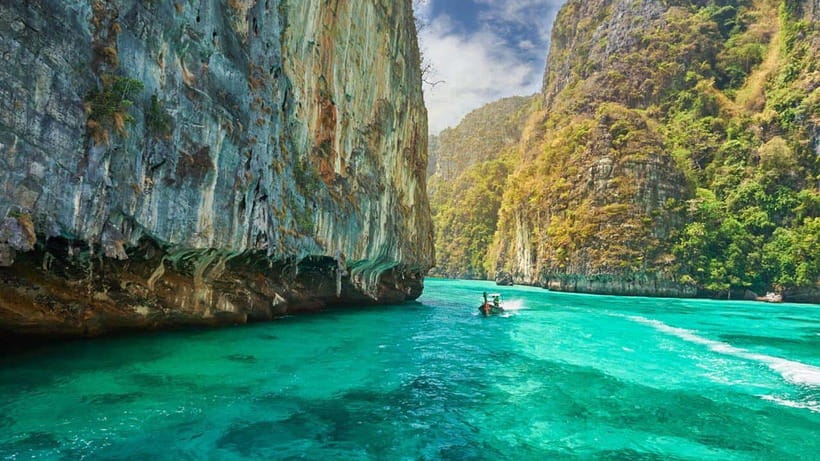 Phuket: Phi Phi Islands and Maya Bay Day Trip with Lunch - Key points before you go