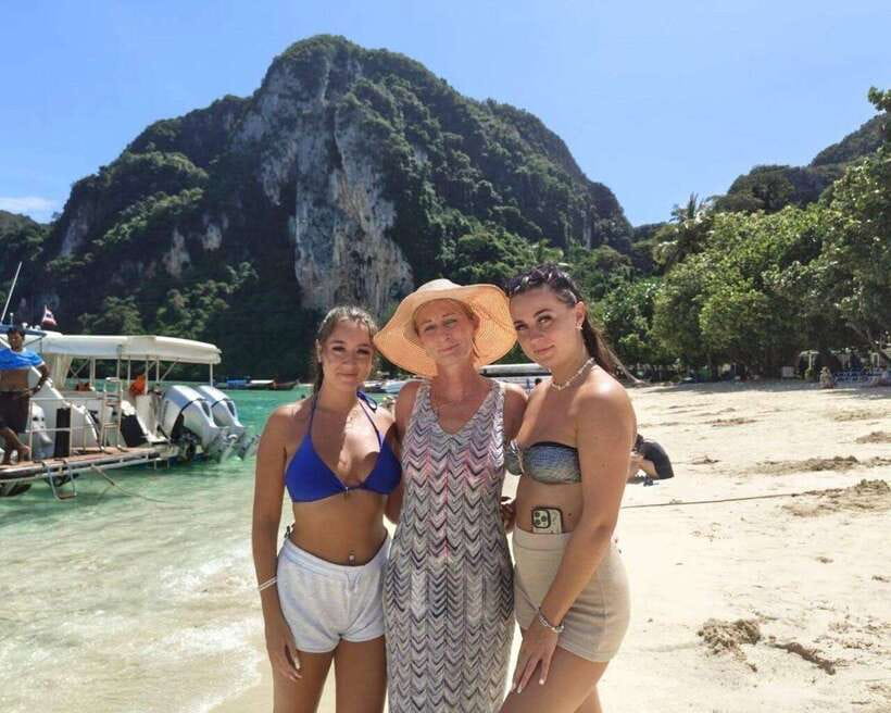 Phuket: Phi Phi Islands and Maya Bay Day Trip with Lunch - Khai Islands: white sand, snorkeling color, and SUP time