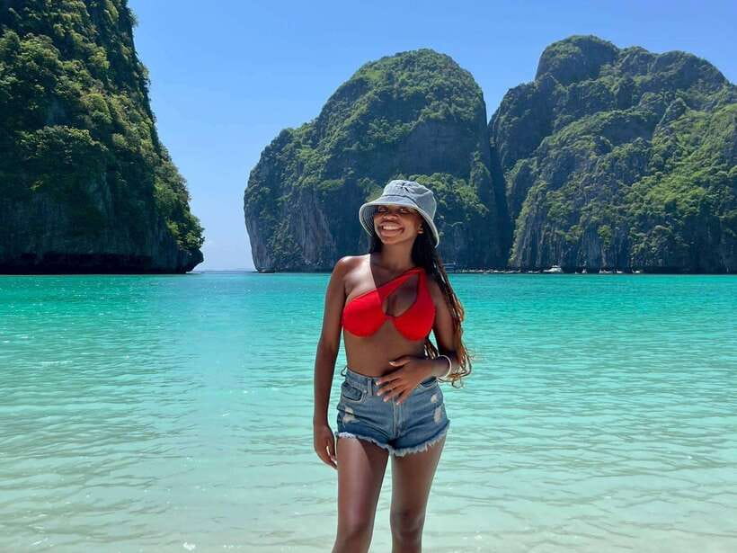 Phuket: Phi Phi Islands and Maya Bay Day Trip with Lunch - Maya Bay: stunning views, short time, and crowd management