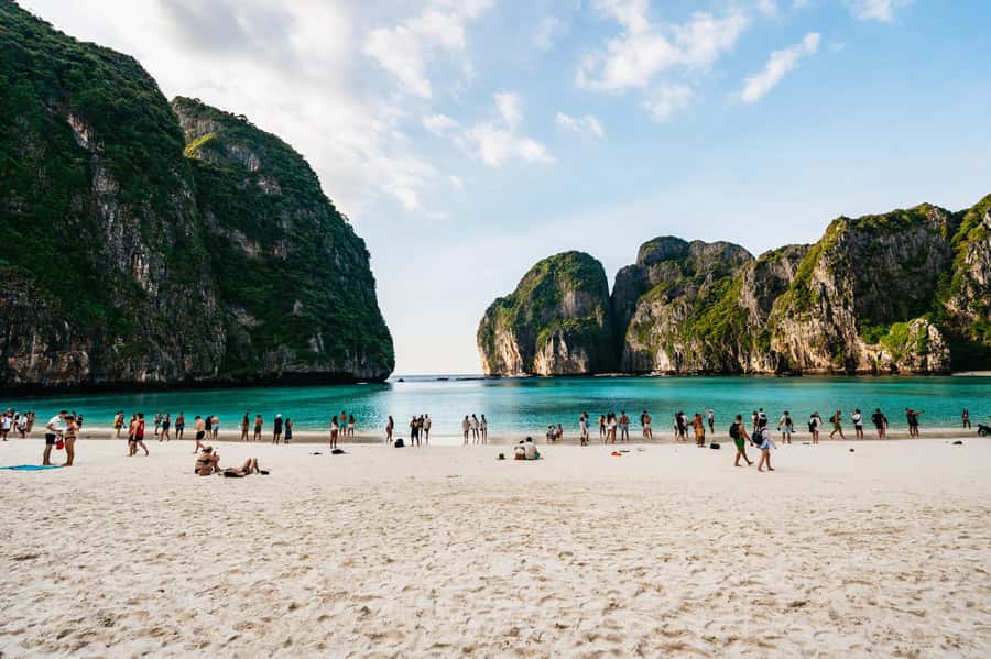 Phuket: Phi Phi Islands Day-Trip by Speed Catamaran - Pileh Lagoon and Viking Cave: the best mix of water and wow