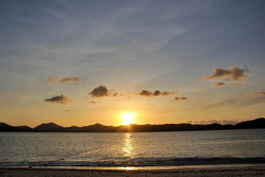 Phuket: Phi Phi Sunrise Boat Tour to Bamboo and Khai Island - Early Pickup Means You Get Phi Phi Before It Gets Loud