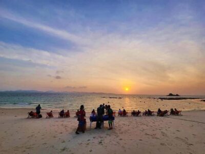 Phuket: Phi Phi Sunrise Boat Tour to Bamboo and Khai Island - Royal Phuket Marina to the Speedboat: Quick, Efficient, and Prepared