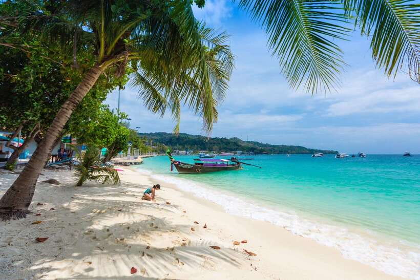 Phuket: PhiPhi, Maya Bay & Khai Island Day Tour with Lunch - Lunch on Phi Phi Don: Thai Buffet With Options
