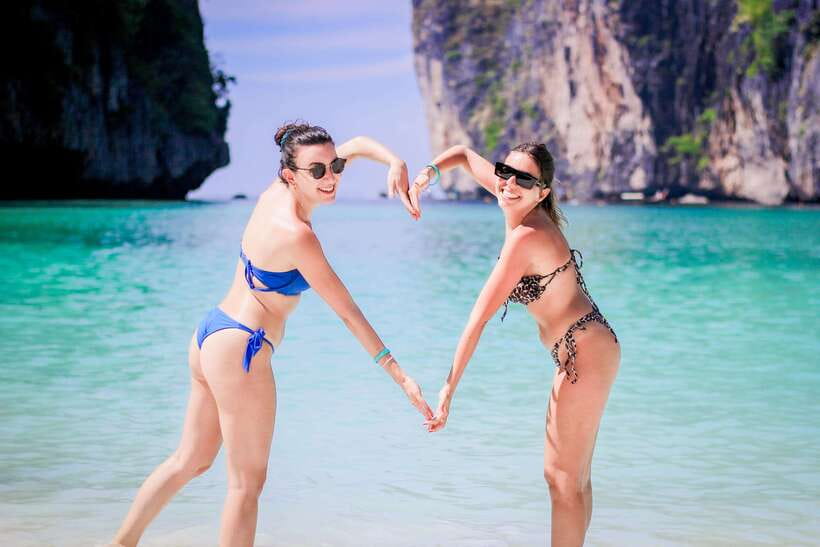 Phuket: PhiPhi, Maya Bay & Khai Island Day Tour with Lunch - Speedboat Reality Check: One Hour of Spray