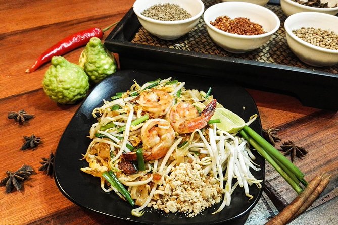 Pink Chili - Thai Cooking Class and Market Tour in Bangkok - What you’ll actually cook: Thai classics you can recreate