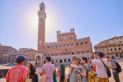 Pisa, Siena and San Gimignano Day Trip with Lunch & Wine Pairing - Siena on foot: Piazza del Campo, Torre del Mangia, and cathedral choices