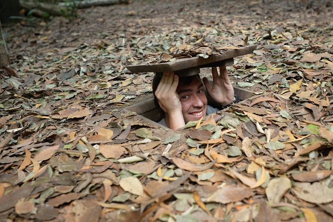 Premium Cu Chi Tunnels Tour with Local Expert - On board: refreshments, fruit, and WiFi that actually helps