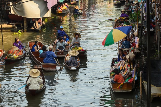 Private Excursion to Maeklong Railway and Floating Markets - Bangkok pickup timing: choosing 07:00 vs 09:00