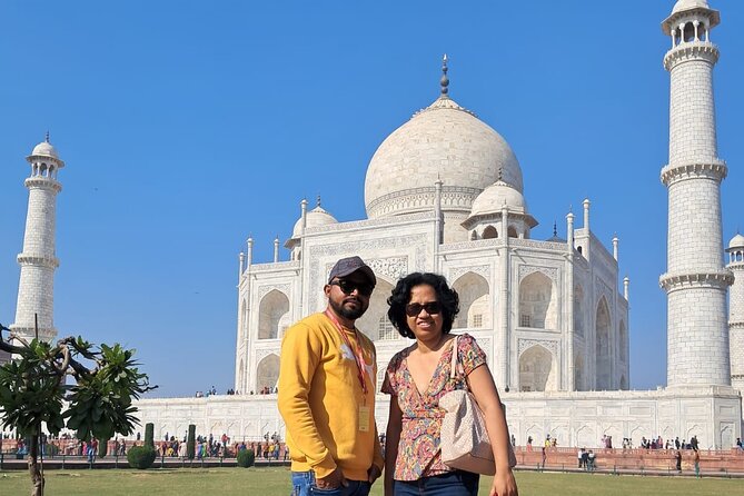 Private Guided Taj Mahal Tour with Skip The Line Entry Ticket - Photo angles and the best time to see the marble
