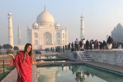Private Guided Taj Mahal Tour with Skip The Line Entry Ticket - Meeting point at the Taj: timing that keeps your day from snapping