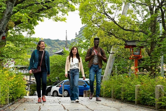 Private Kyoto Tour with a Local, Highlights & Hidden Gems, Personalised - Sannenzaka, Ninenzaka, and Kiyomizu-dera: hill-street Kyoto to the stage view