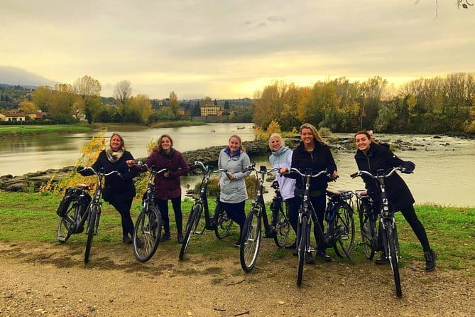 Private Self-Guided E-Bike Ride in Tuscany with Vineyard Visit - Meeting at E-Bikes Florence: setting up on Via S. Gallo