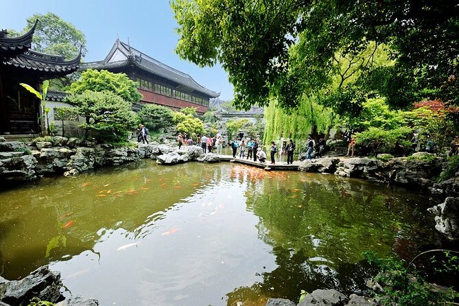 Private Shanghai Full Day City Tour with Old and New Highlights - Shanghai Tower and Pudong: skybridge stroll, plus ticket reality