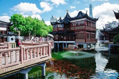 Private Shanghai Full Day City Tour with Old and New Highlights - Yu Garden (Yuyuan): Ming-era style, plus the Monday catch