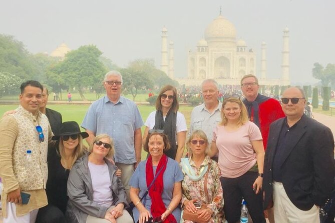 Private Taj Mahal & Agra Day Tour by Superfast Train From Delhi - The station meeting in Agra: how you avoid the usual confusion