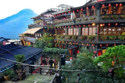 Private Tour to Jiufen, Yehliu Geopark, and Pingxi - Shifen Old Street and Sky Lanterns on the Railway Tracks