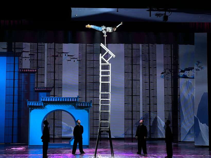 Red Theatre Beijing Acrobatic Show Tickets - The cast energy and the family-friendly factor