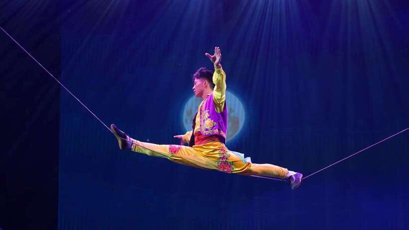 Red Theatre Beijing Acrobatic Show Tickets - Price and value: what $39 buys you for one hour in Beijing
