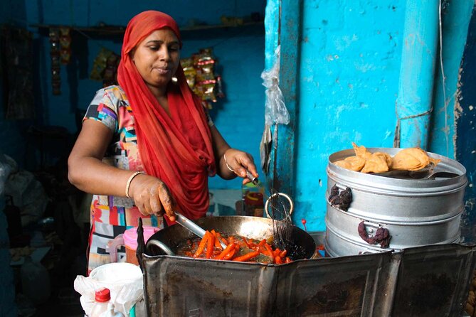 Sanjay Colony Slum Tour - Respect rules you should take seriously (dress and no photography)